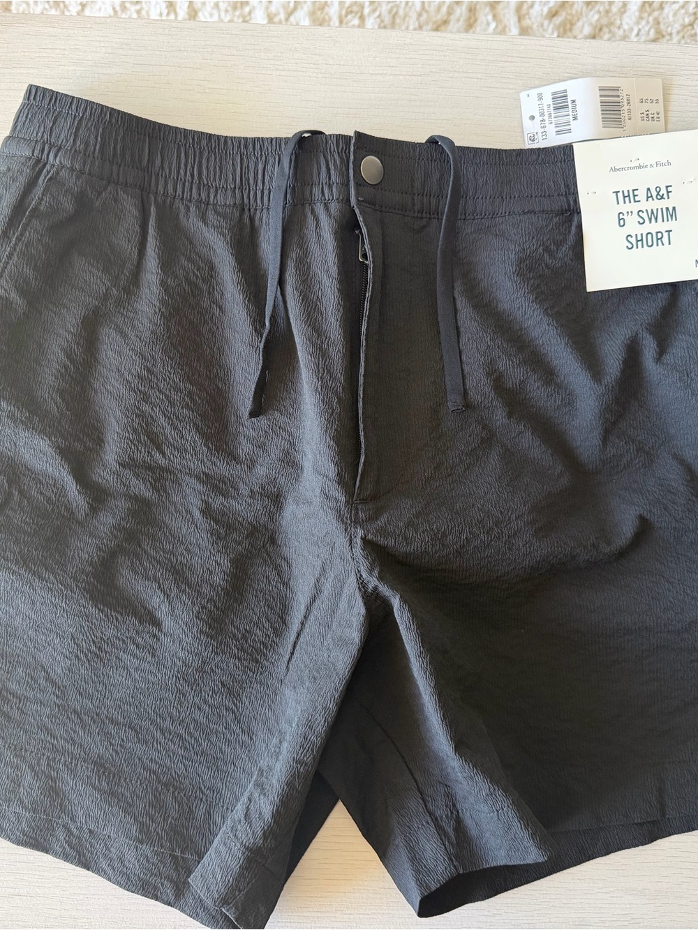 Abercrombie & Fitch 6” Swim Shorts Black Men’s Medium NWT